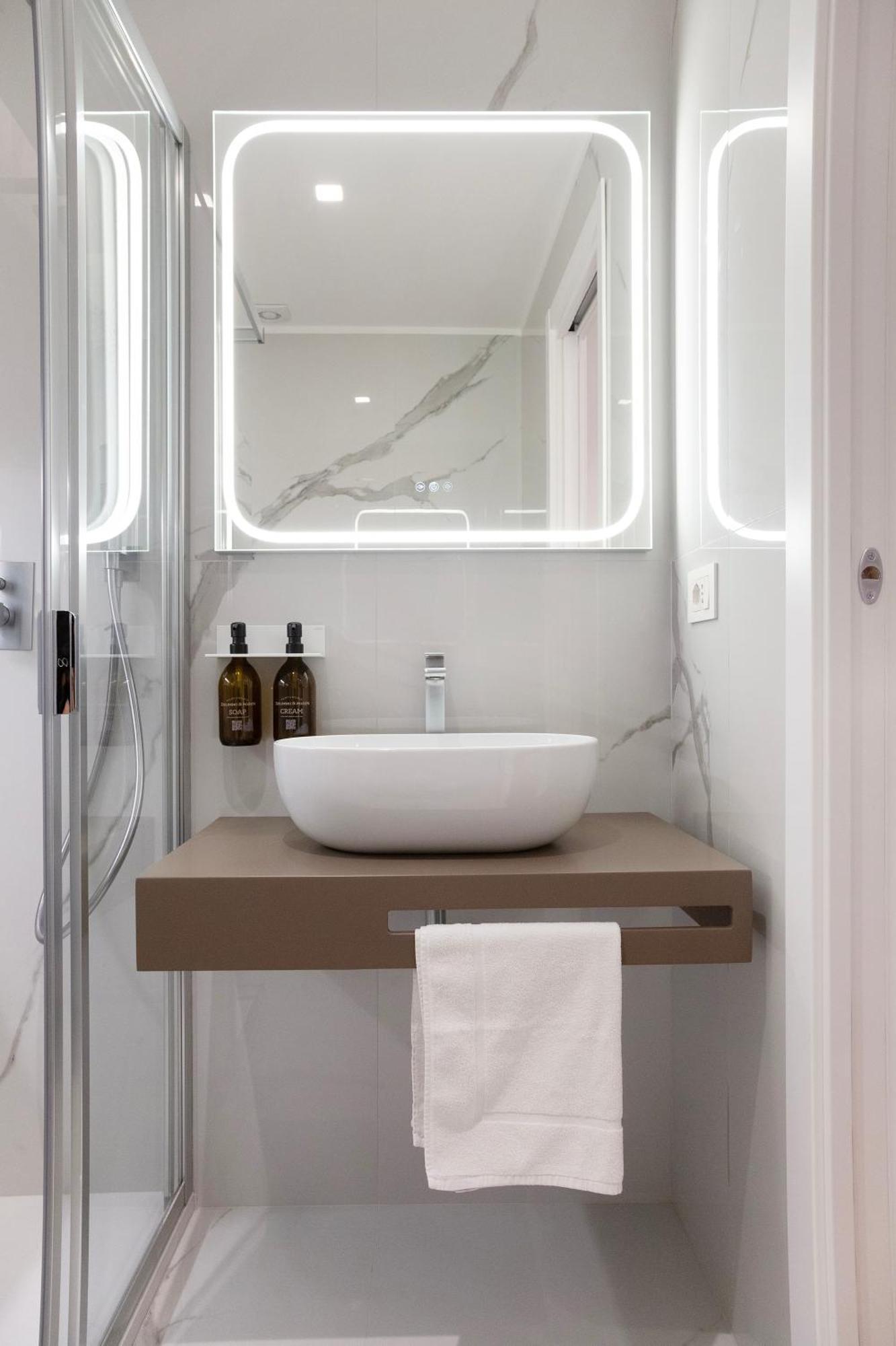 56 Orange Street Luxury Accommodation Rzym Zewnętrze zdjęcie