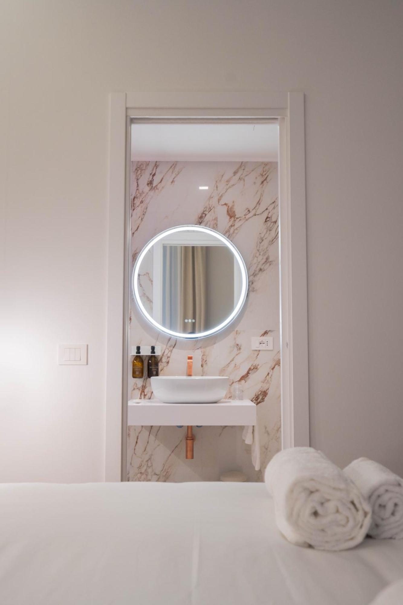56 Orange Street Luxury Accommodation Rzym Zewnętrze zdjęcie